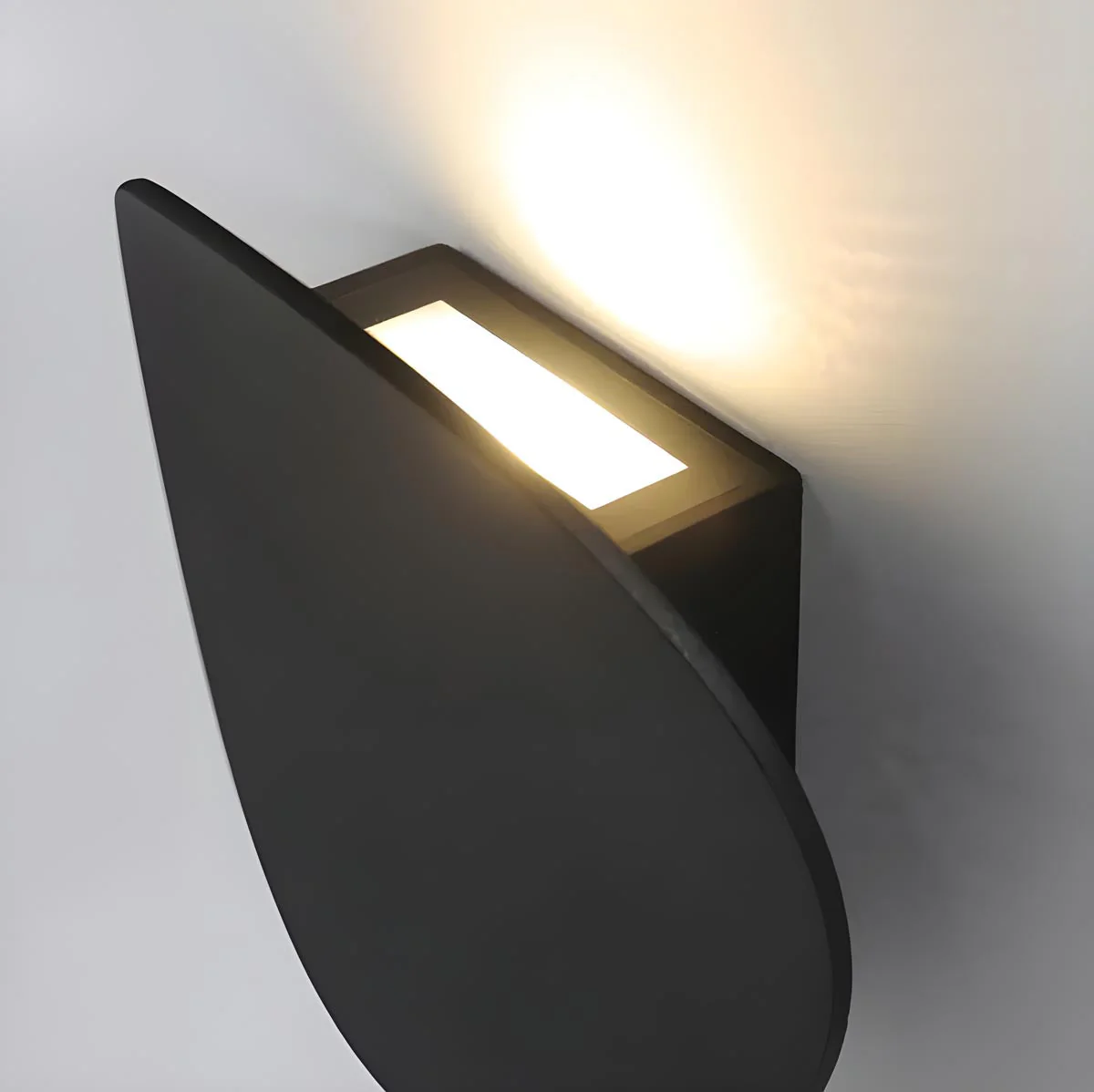 Dusk Wall Light 4-Pack: Modern Outdoor Wall Sconce - Image 10