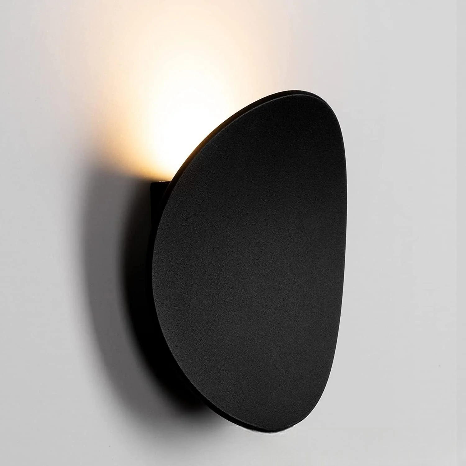 Dusk Wall Light 4-Pack: Modern Outdoor Wall Sconce - Image 2